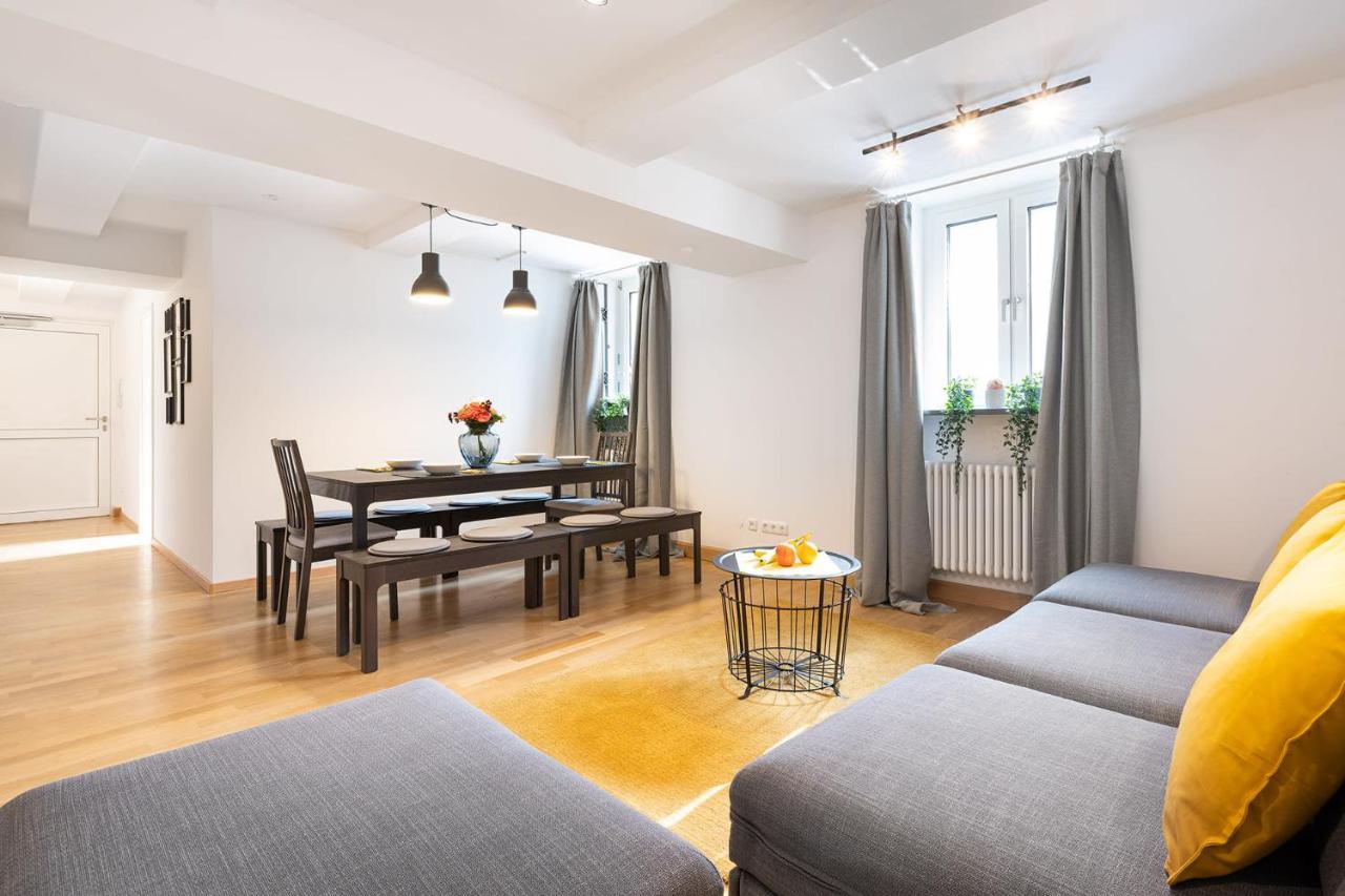 MARIENPLATZ Apartment 2 bedrooms living room kitchen München Buitenkant foto